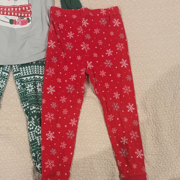 Mini Bear and Elf Kids Pajama Set - Picture 4 of 9
